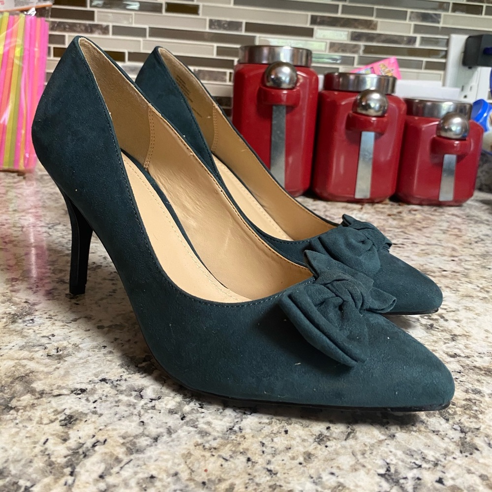 NWOT Teal Green Heels JustFab